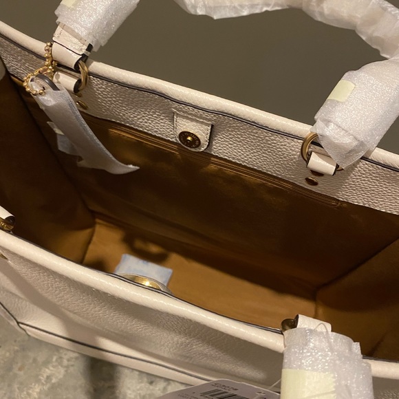 Coach C3078 Dempsey tote with Patch white with original plastic bag - Picture 3 of 9